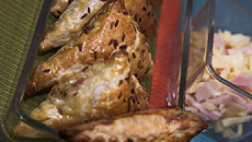 Rożki z serem i szynką