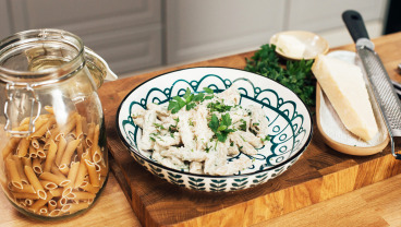 Makaron z sosem Alfredo bez laktozy