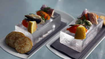 Wędzona sielawa i smażona ukleja z ikrą z uklei i z sielawy