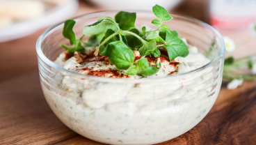 Majonez z pieczonym bakłażanem i czosnkiem