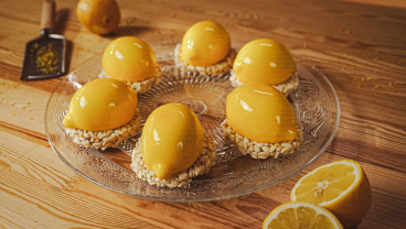 Monoporcje cytrynowe z insertem truskawkowym