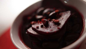 Sałatka z buraków z winem i winogronami 