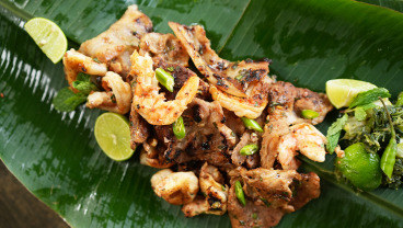 Grillowane plastry karkówki i boczku w marynacie z marakui